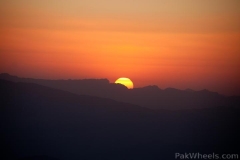 3-Sun-Set-at-Gorakh-Hills